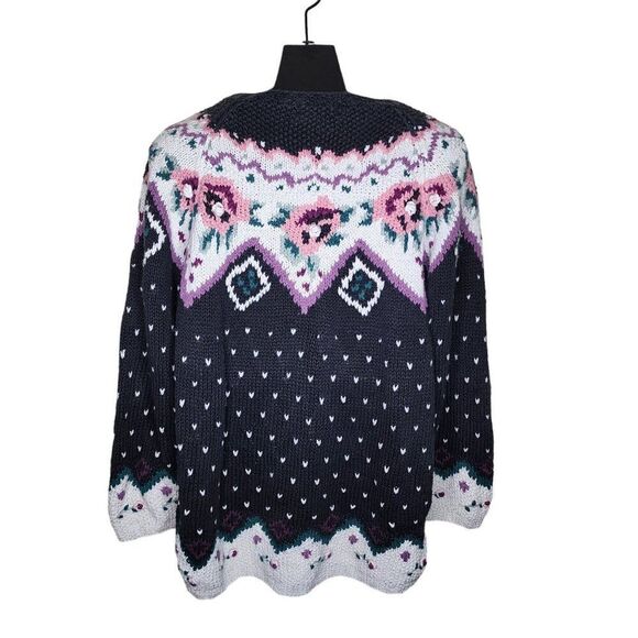 Vintage 80s Hand Knit Crew Neck Sweater Womens  L Black Floral Cottage - Picture 3 of 5